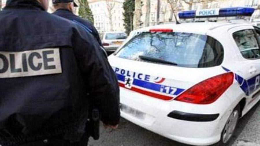 اعتقال ثلاث فرنسيات ألصقن رسوما مسيئة للرسول